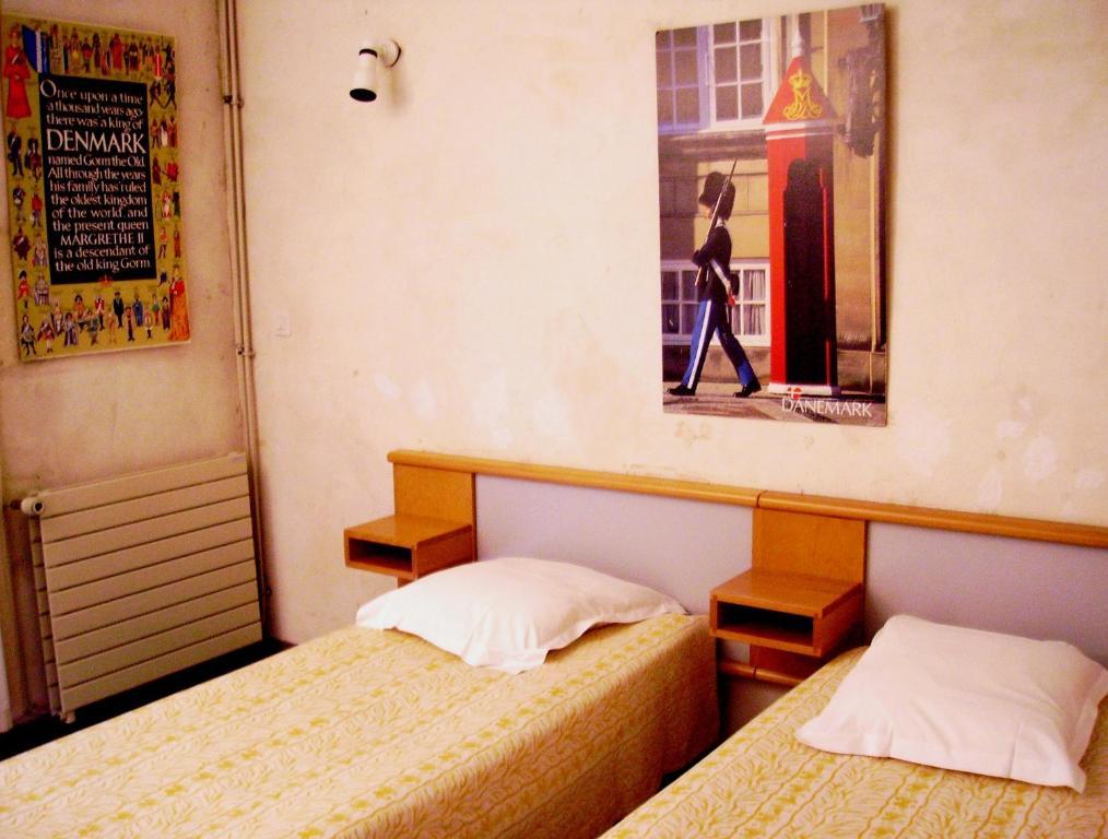Abbaye Royale Hotell Saint-Jean-dʼAngély Rum bild